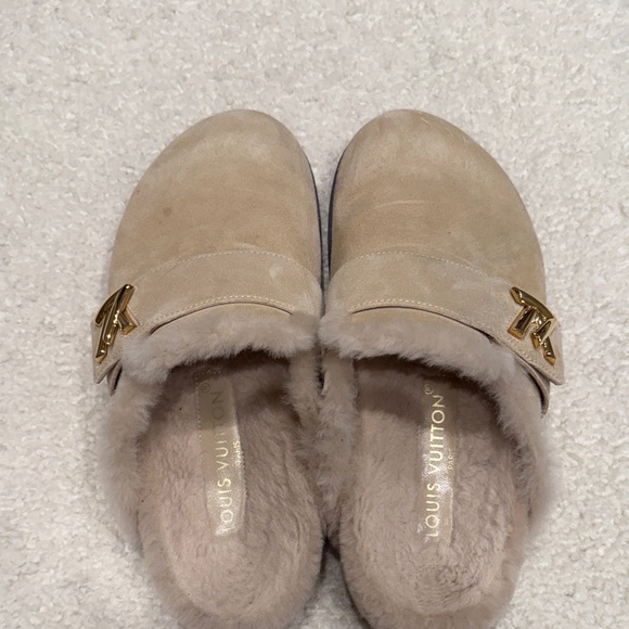 Louis Vuitton Women's Beige Shearling Slip-On Mules - Picture 3 of 8